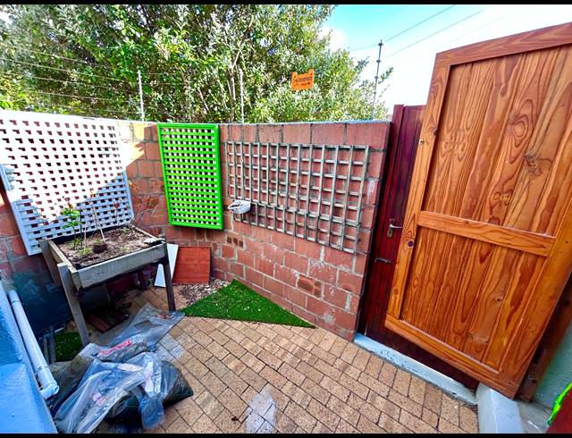 3 BEDROOM HOUSE FOR SALE IN EDGEMEAD